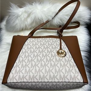 MICHAEL KORS MEDIUM TOTE “MADDIE”